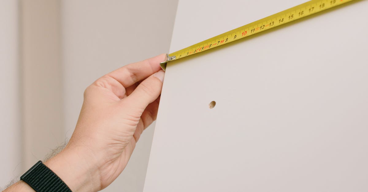 Custom Cabinetry: Tailoring Kitchen Storage to Your Needs