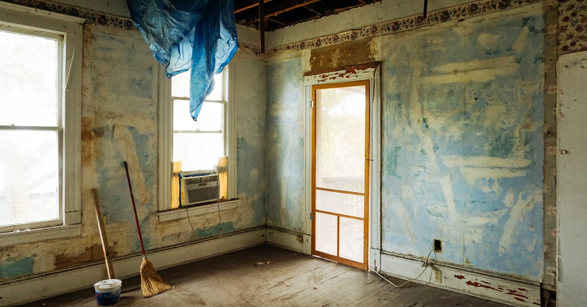 Hidden Storage Solutions for a Clutter-Free Kitchen